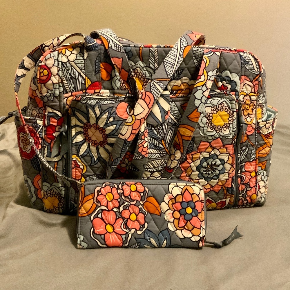 Vera Bradley Tropical Evening Diaper Bag✨